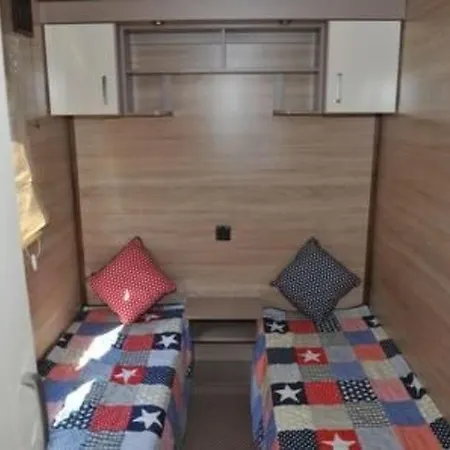 Lägenhet Mobilheim Zweiundvierzig In By Interhome *
